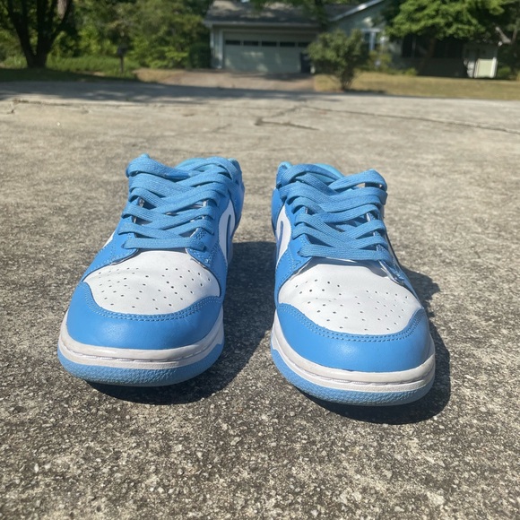 Nike Unc Blue Dunk (10M)
(Used) - Picture 3 of 4